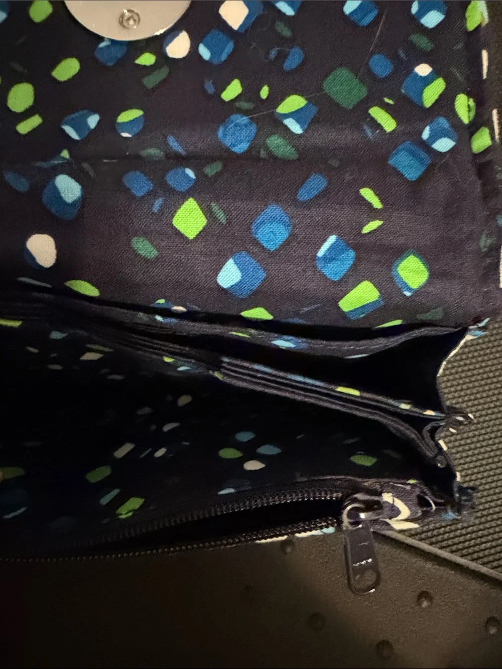 Vera Bradley Quilted Turn-Lock Wristlet in Navy, Blue & Green. NWT.